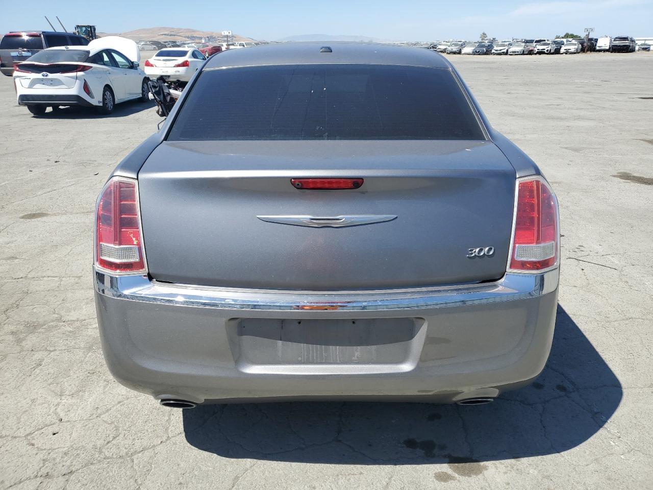 2011 CHRYSLER 300