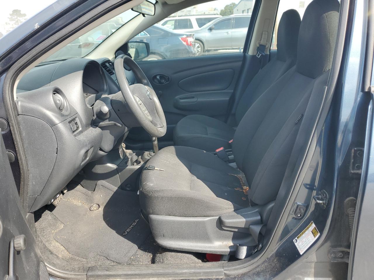 2017 NISSAN VERSA