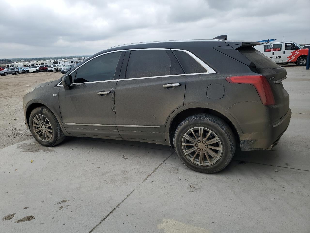 2017 CADILLAC XT5