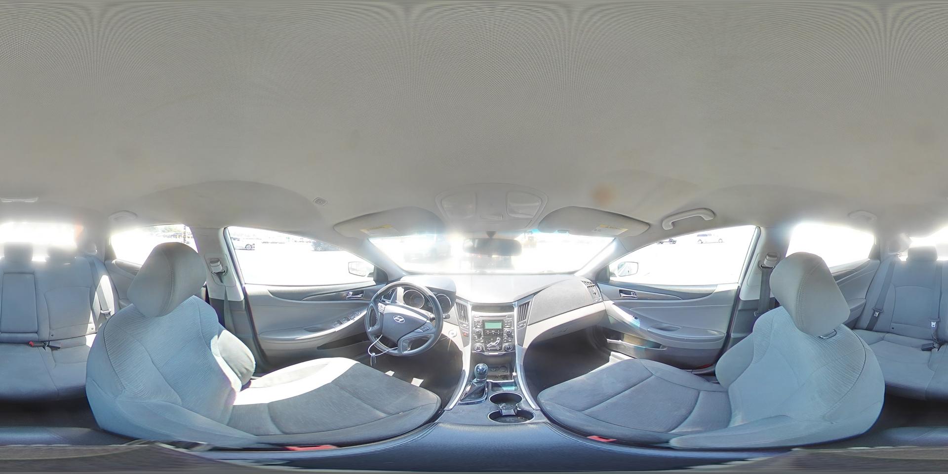 2011 HYUNDAI SONATA