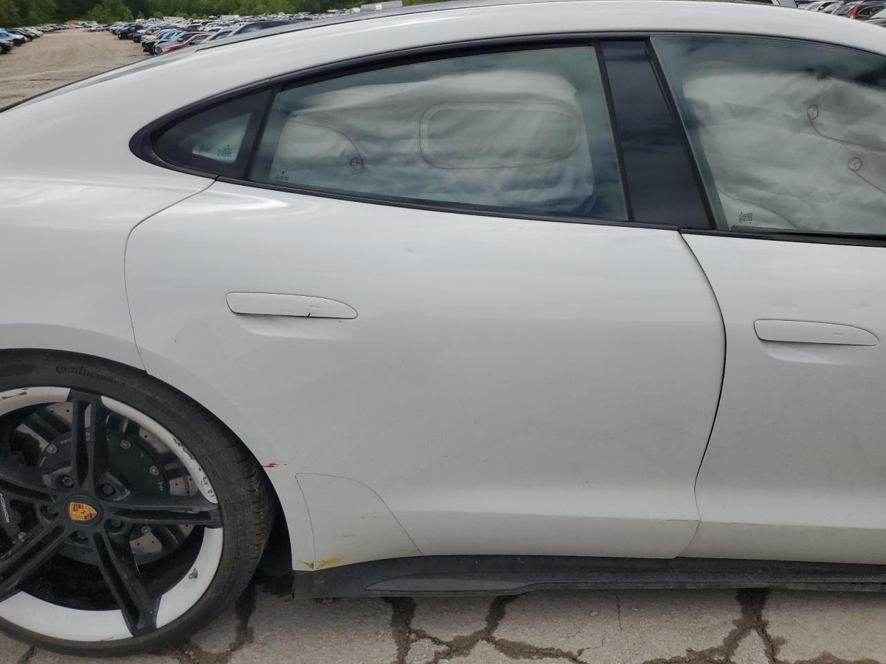 2020 PORSCHE Taycan