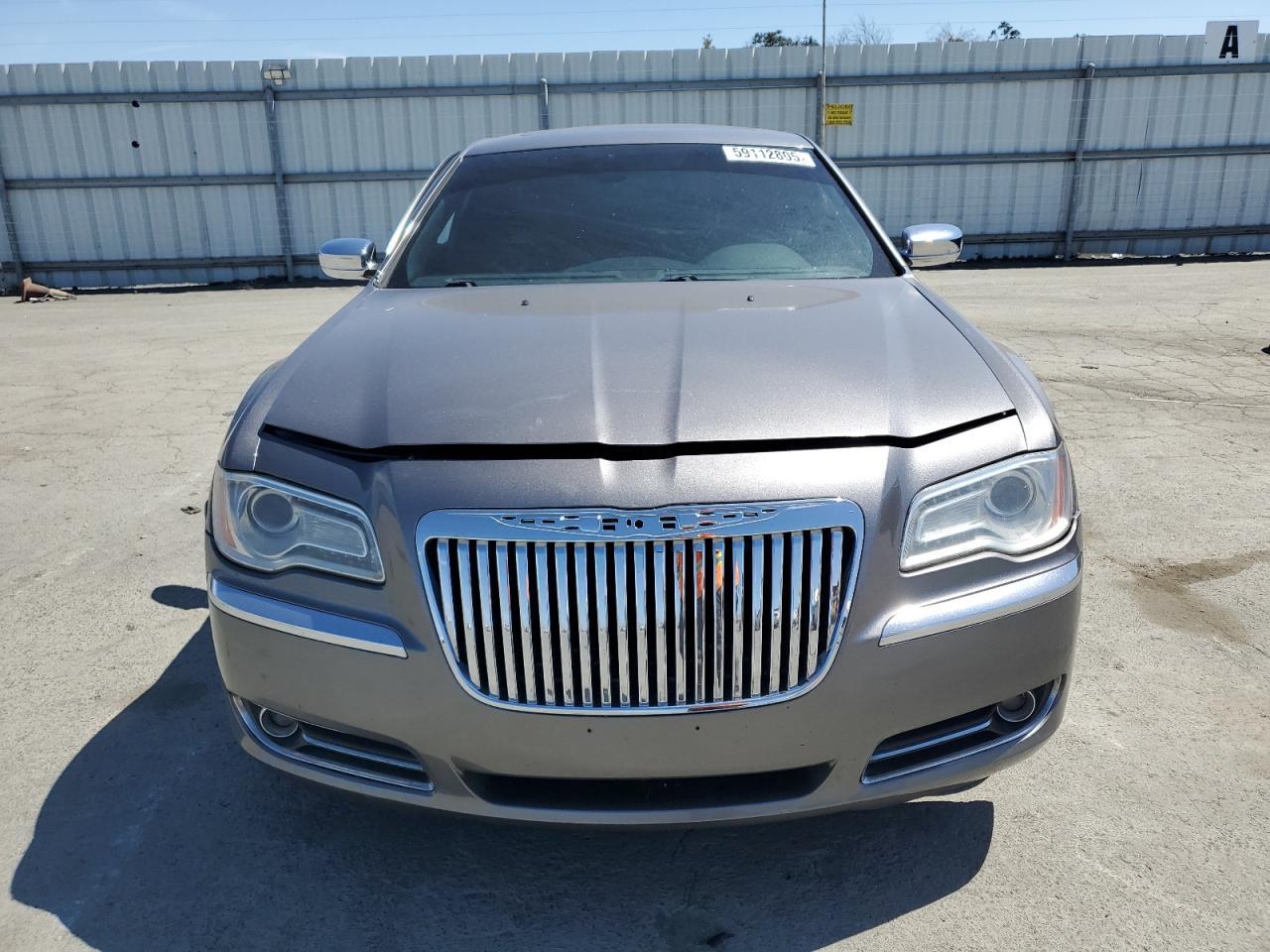 2011 CHRYSLER 300