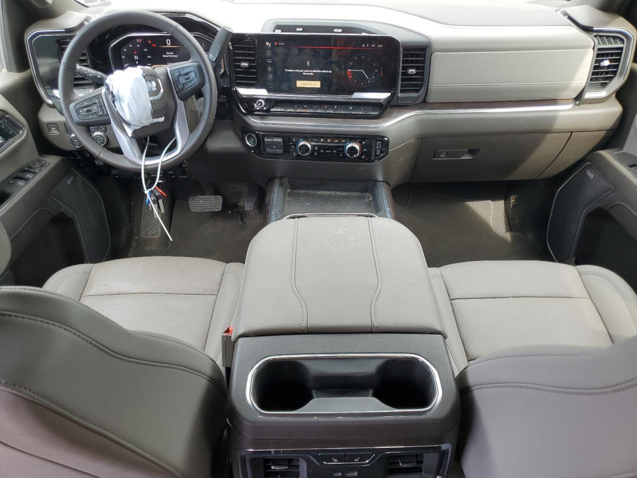 2025 GMC Sierra