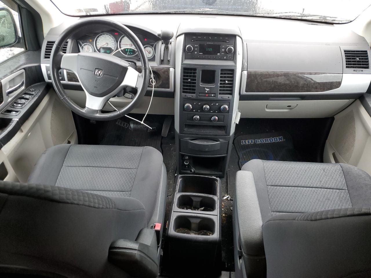 2010 DODGE GRAND CARAVAN