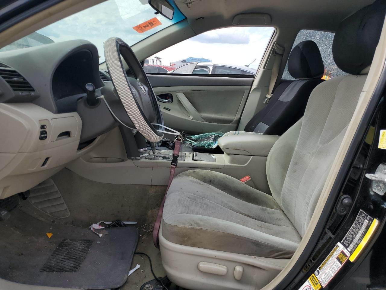 2011 TOYOTA CAMRY