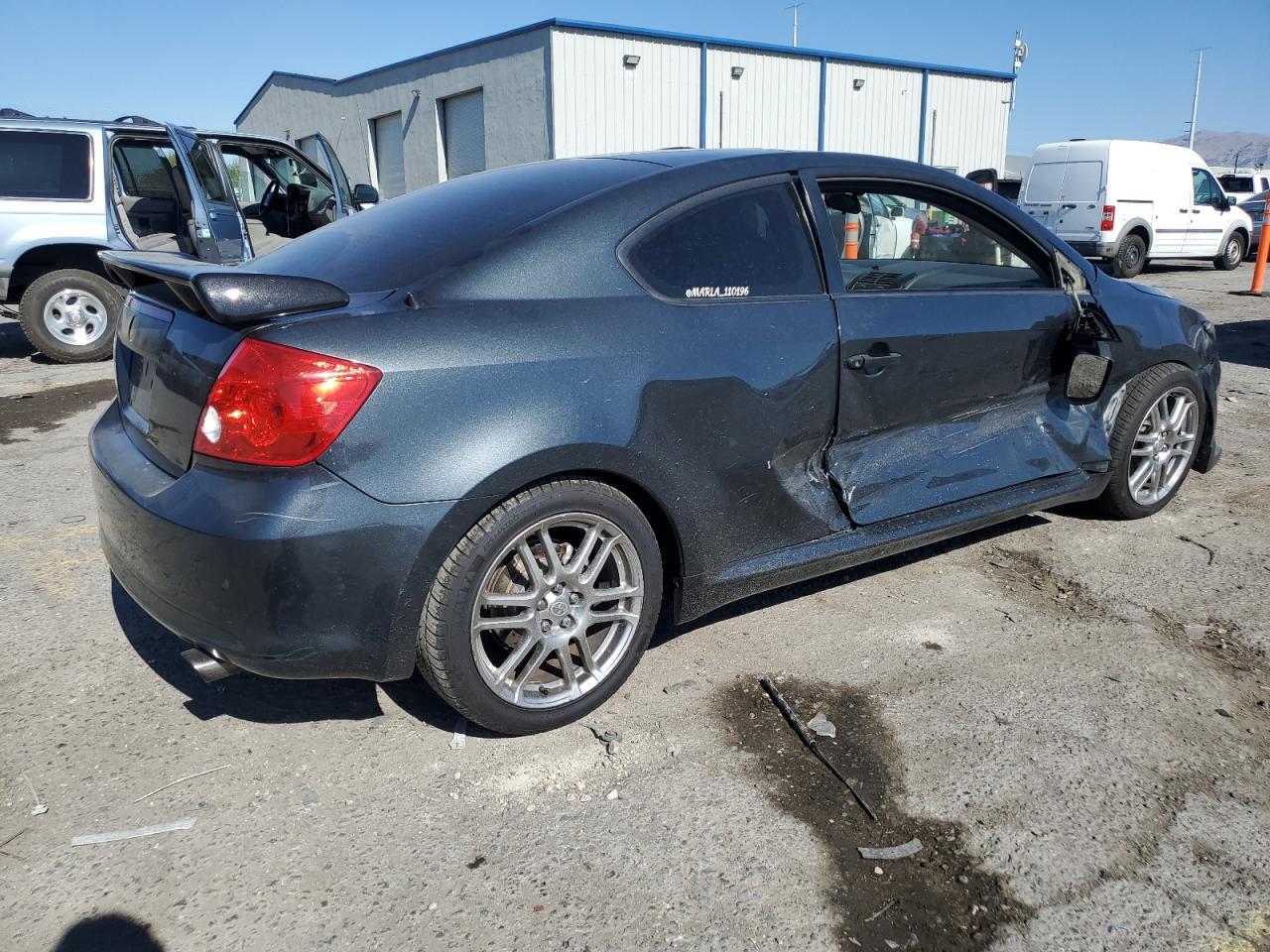 2005 TOYOTA SCION