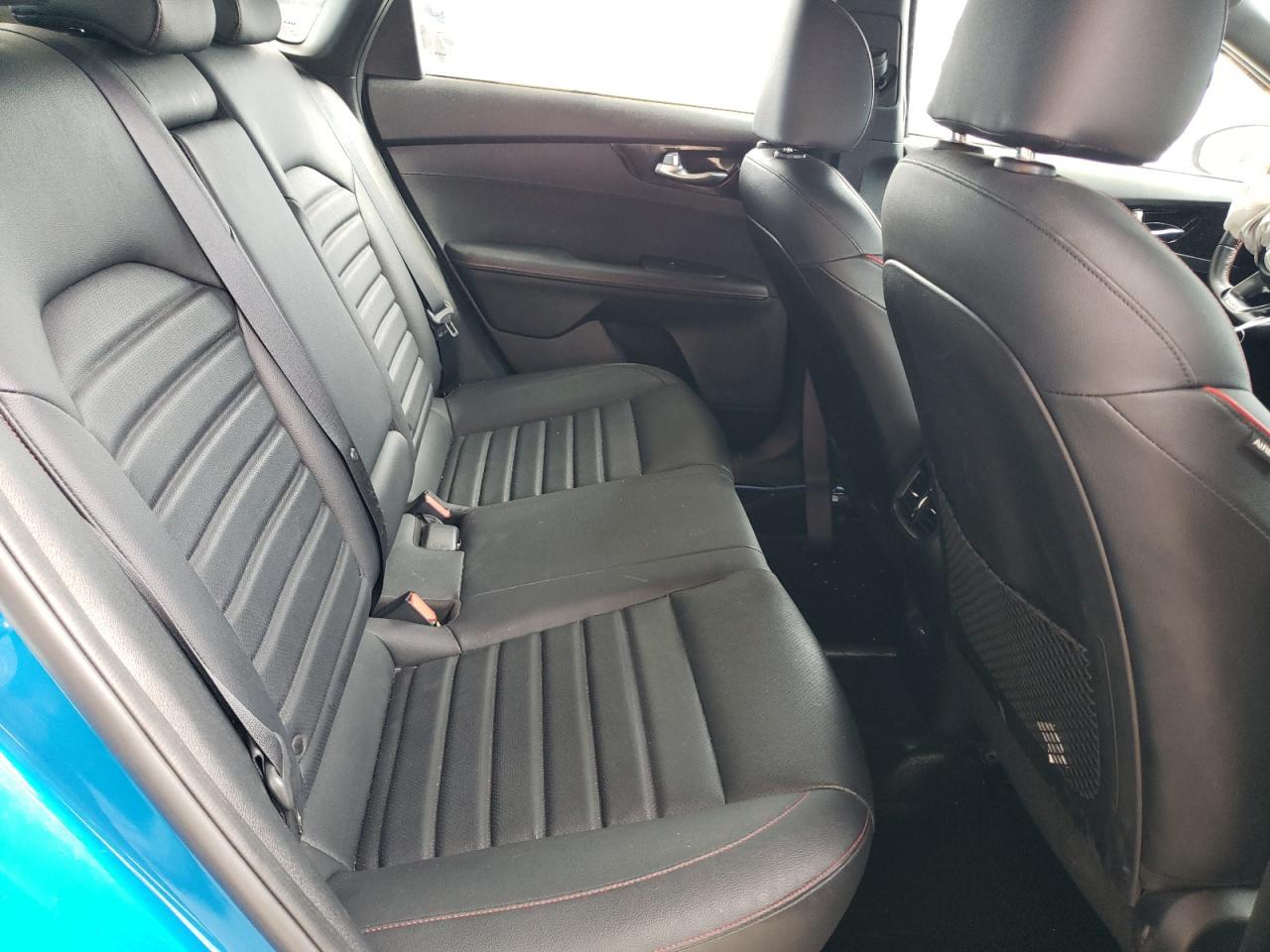 2023 KIA FORTE