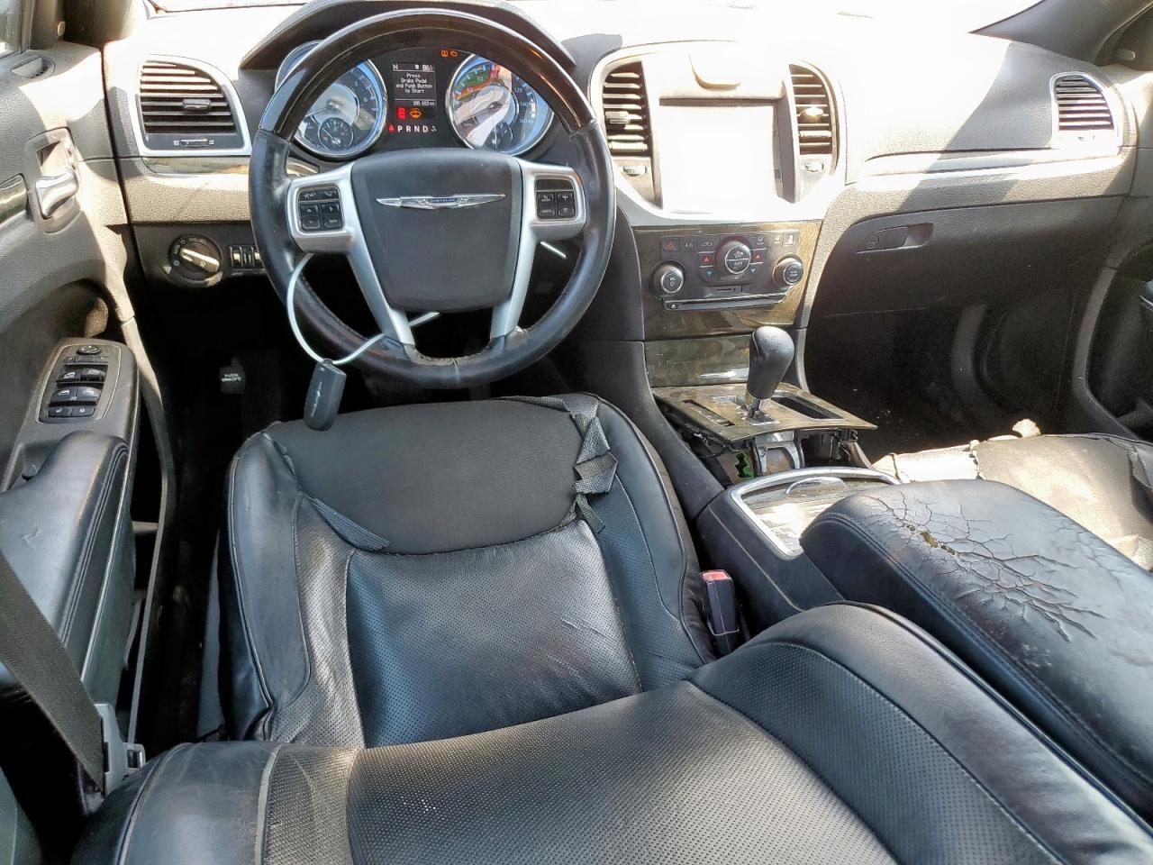 2011 CHRYSLER 300