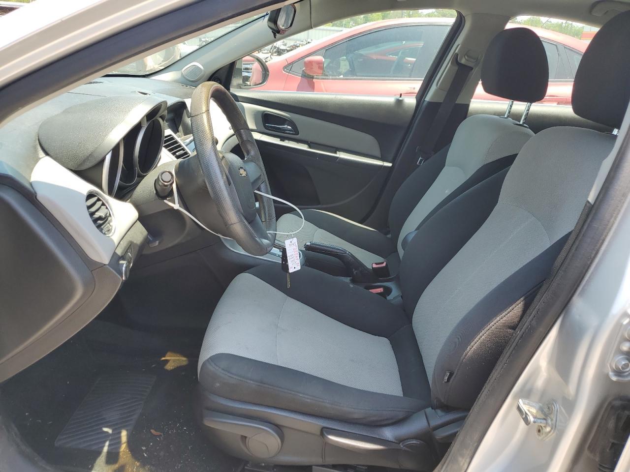 2011 CHEVROLET CRUZE