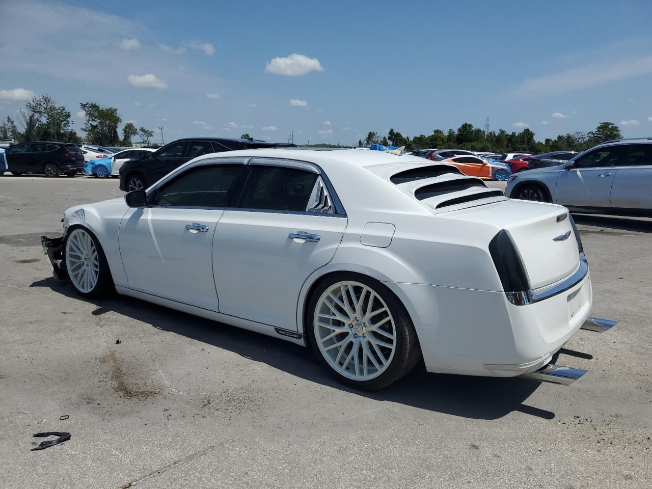 2011 CHRYSLER 300