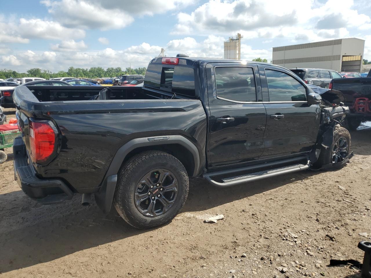 2024 GMC CANYON