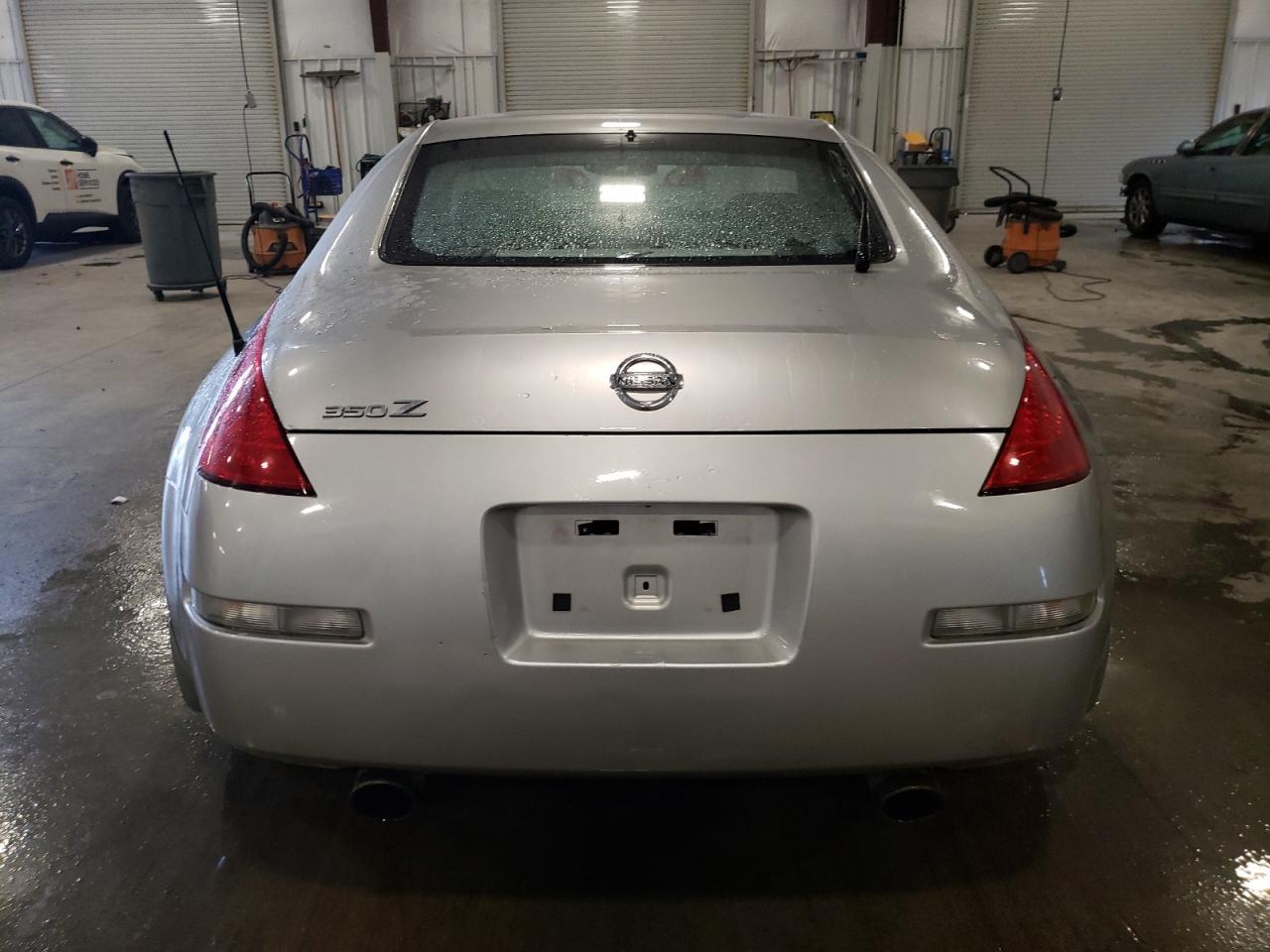 2003 NISSAN Z