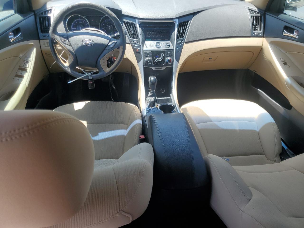 2011 HYUNDAI SONATA