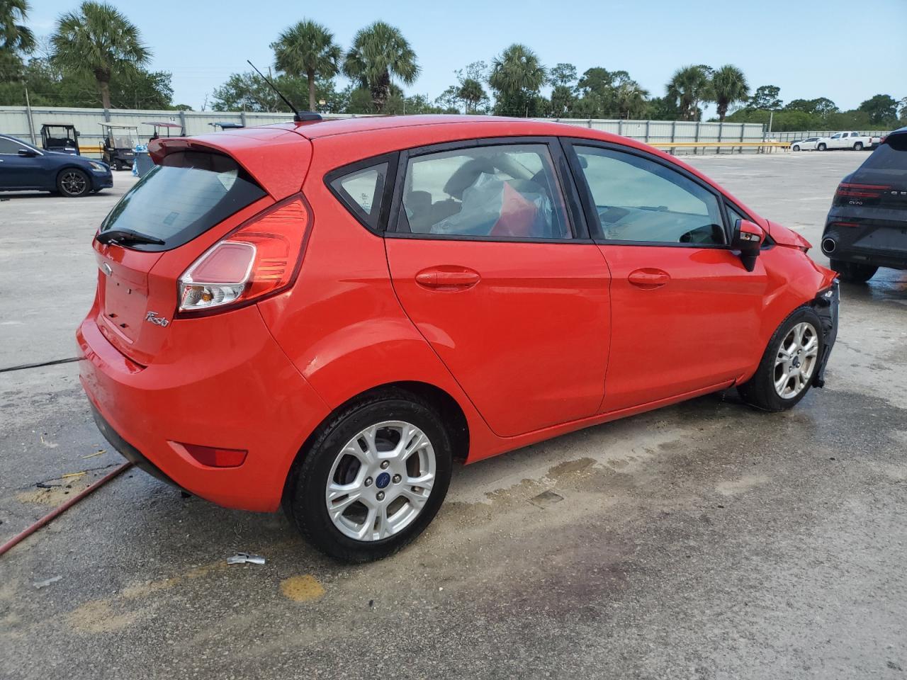 2014 FORD Fiesta