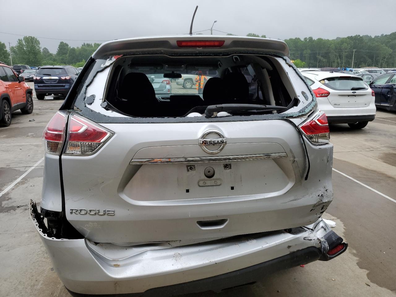2016 NISSAN ROGUE