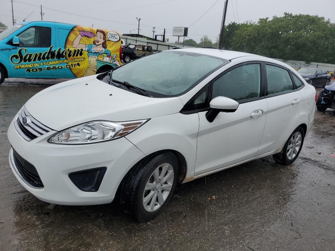 2012 FORD Fiesta