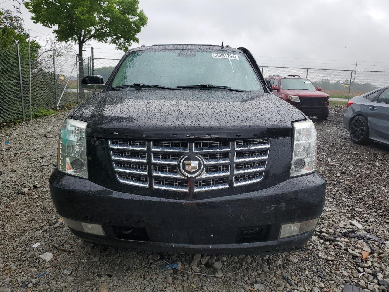 2011 CADILLAC Escalade ESV