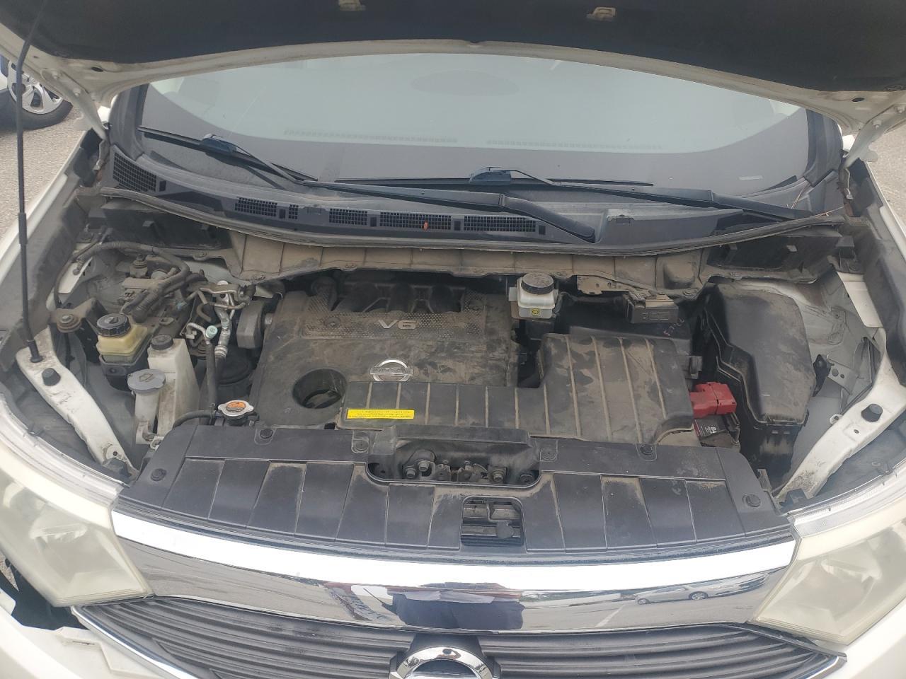 2015 NISSAN Quest