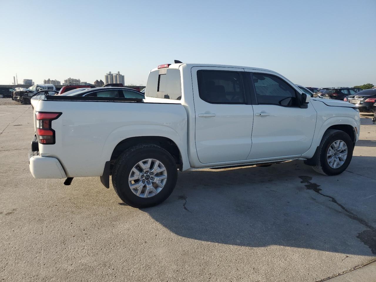 2024 NISSAN Frontier