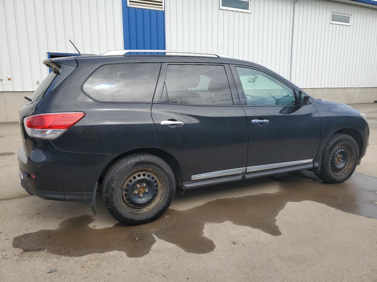 2016 NISSAN PATHFINDER
