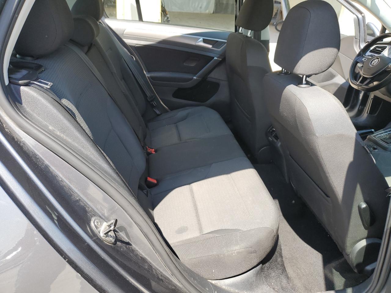 2016 VOLKSWAGEN GOLF