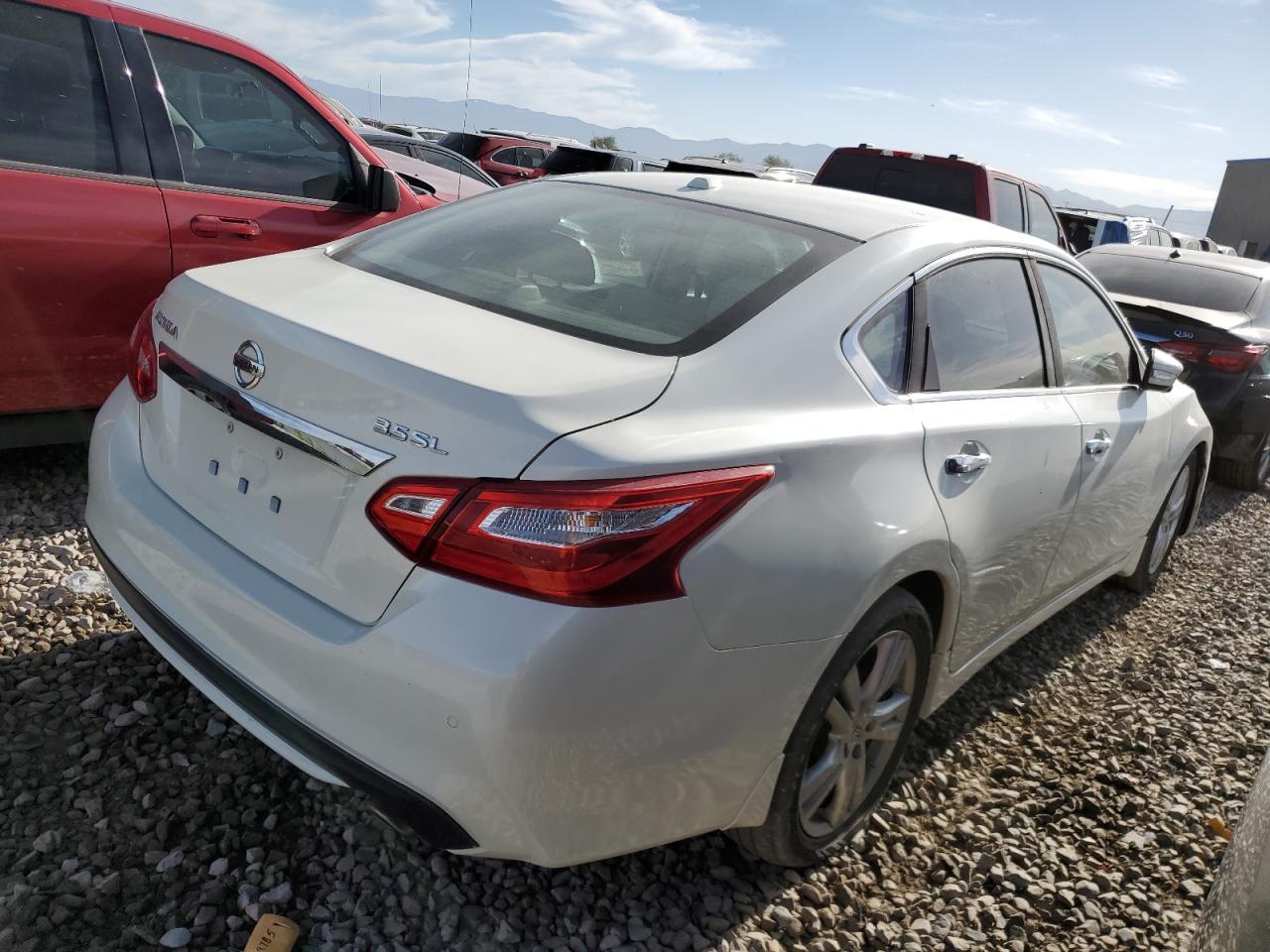 2016 NISSAN ALTIMA