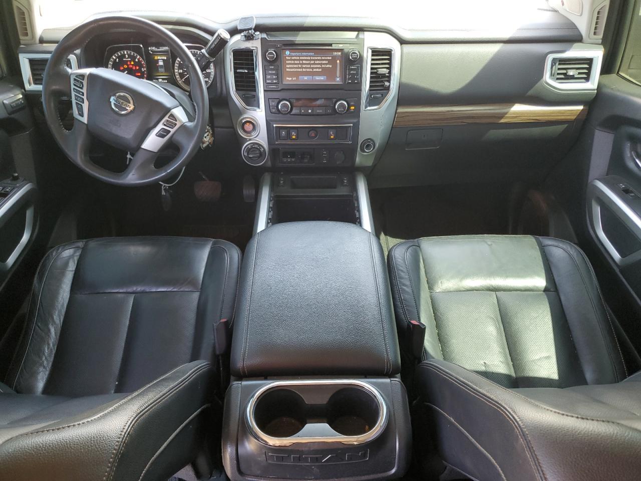 2017 NISSAN Titan