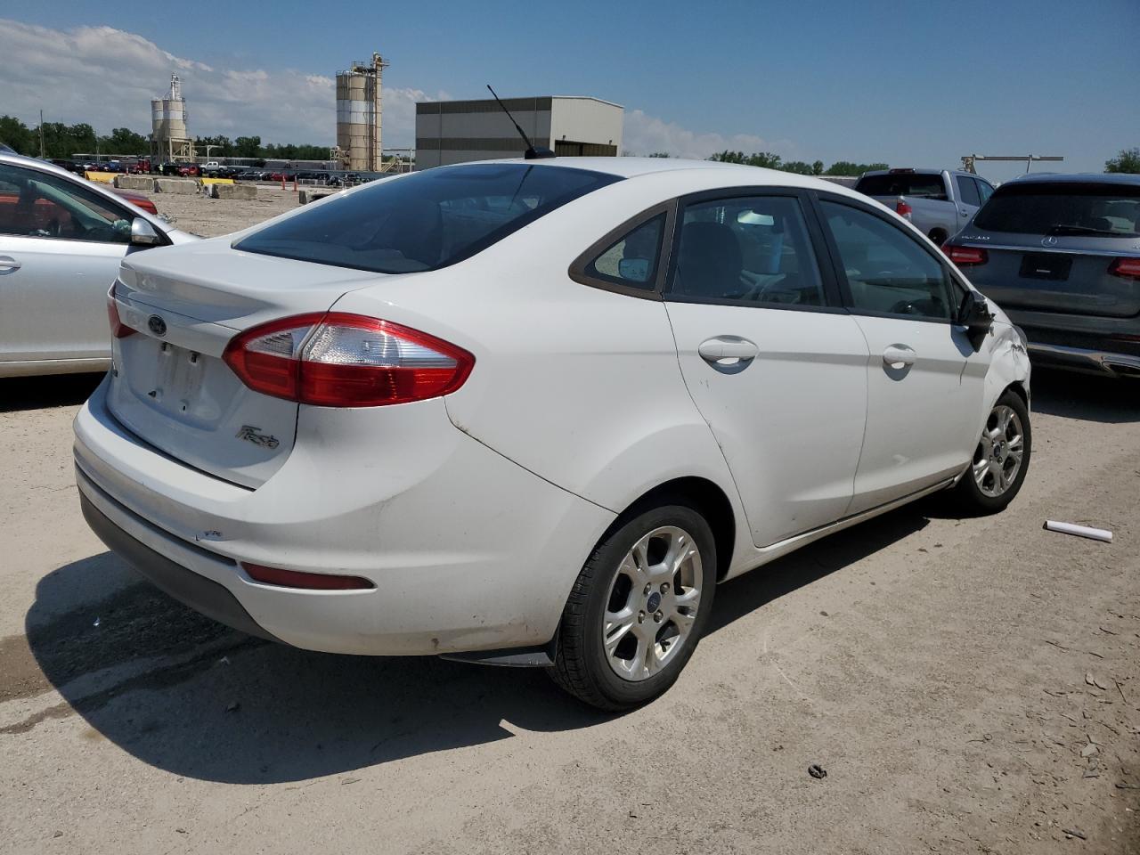 2014 FORD Fiesta