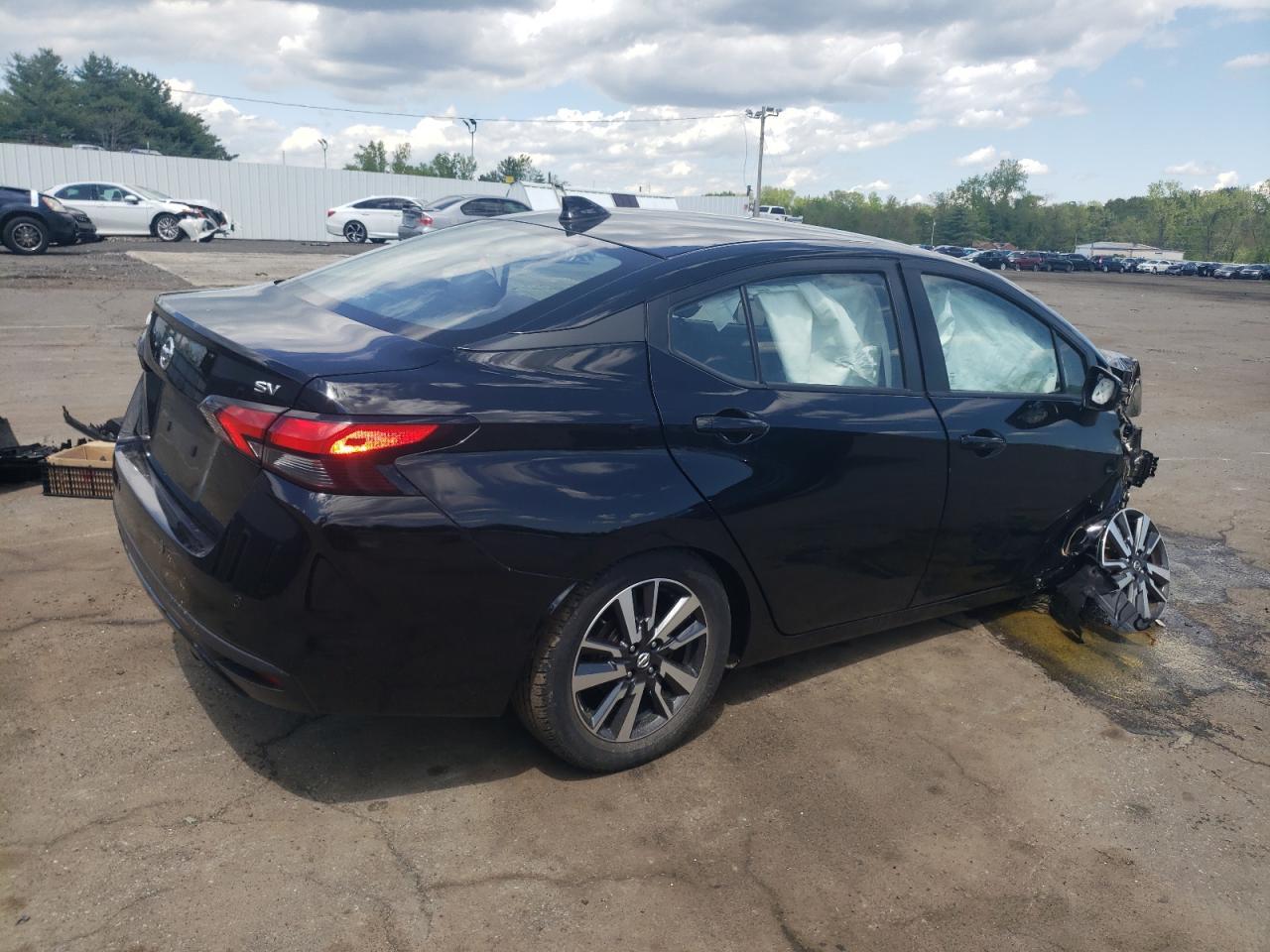 2021 NISSAN VERSA