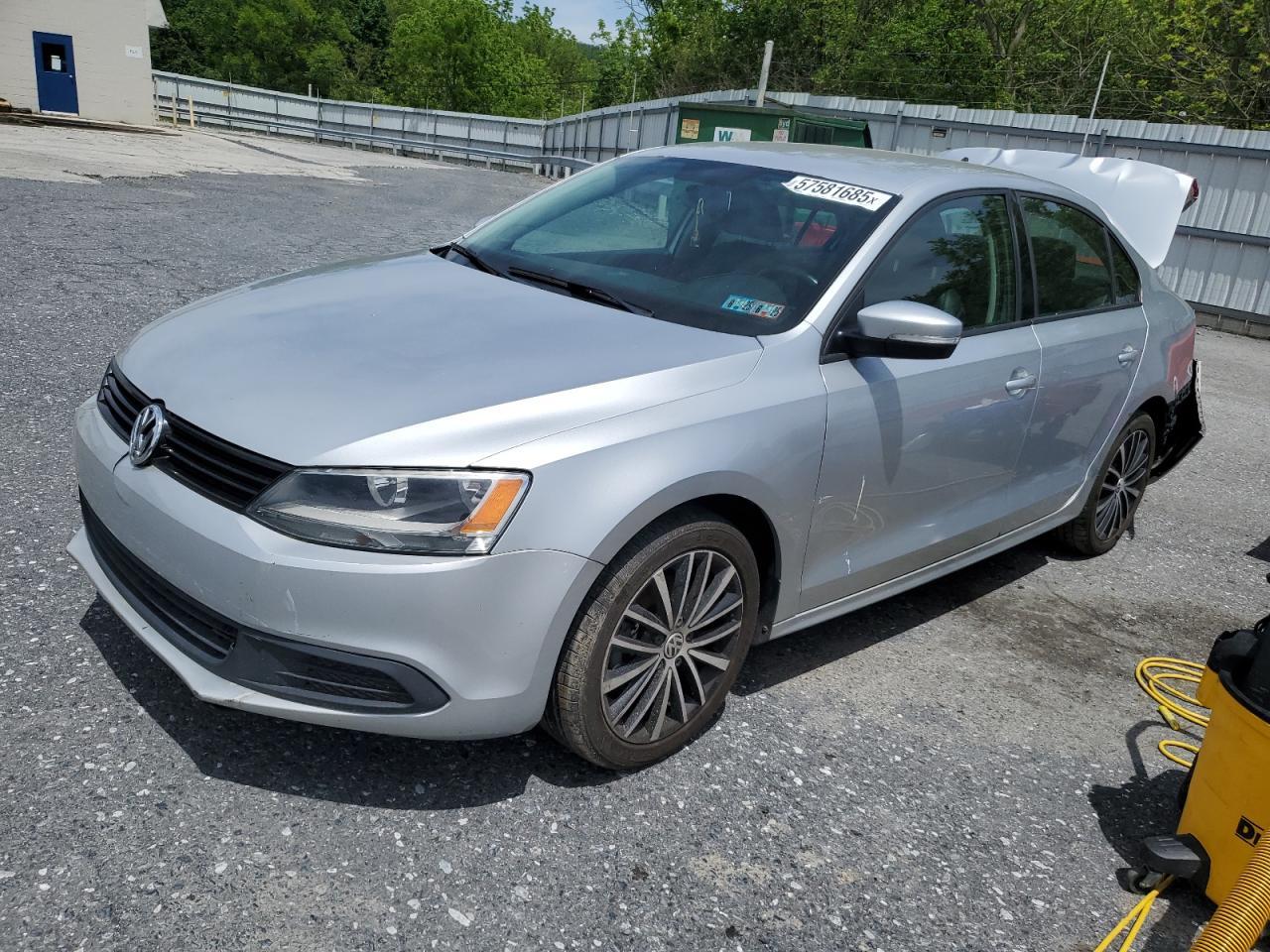 2011 VOLKSWAGEN JETTA