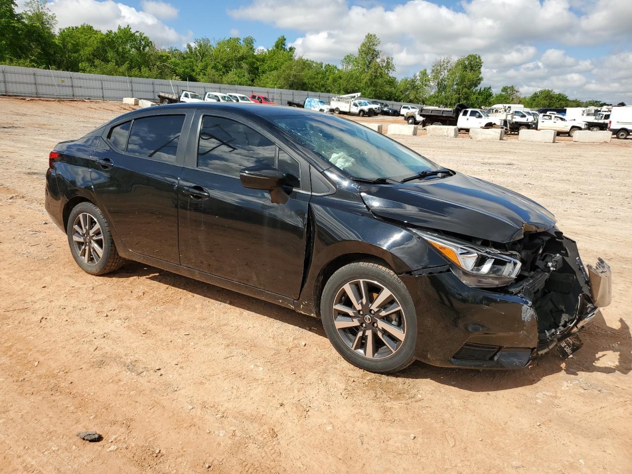 2021 NISSAN VERSA