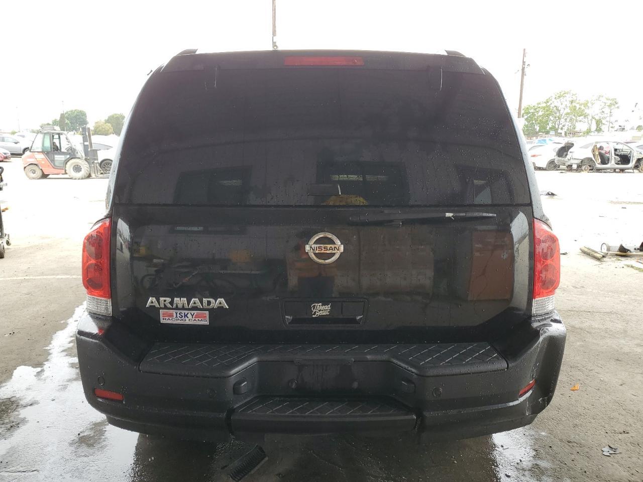 2014 NISSAN Armada