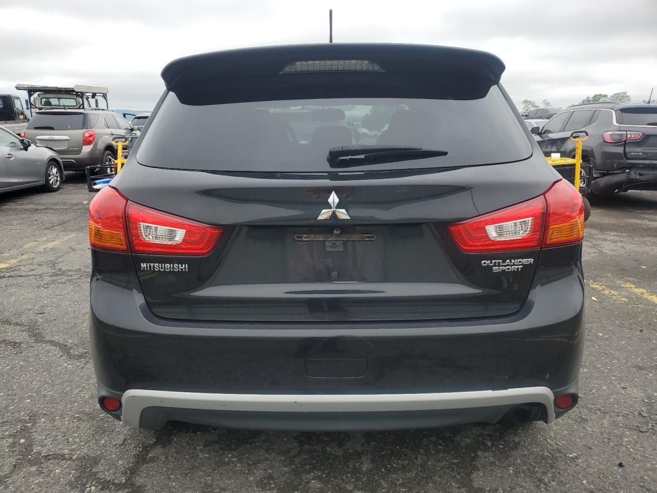 2015 MITSUBISHI outlander