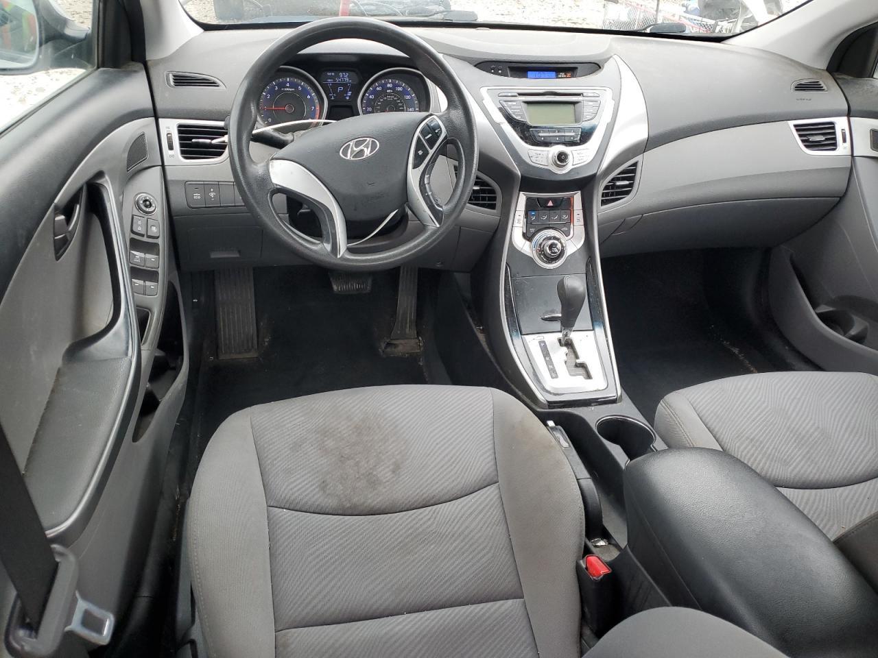 2012 HYUNDAI ELANTRA