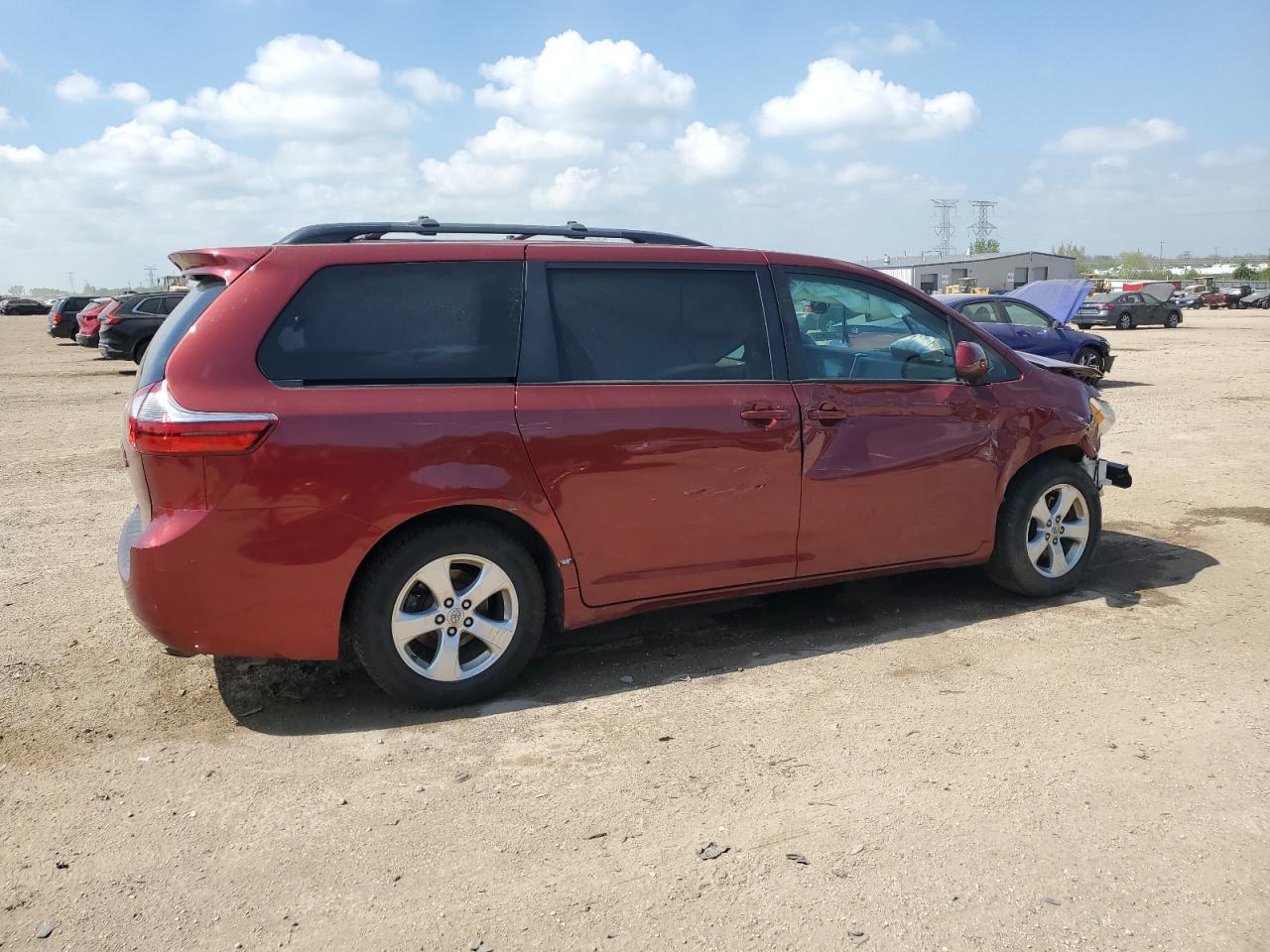 2015 TOYOTA SIENNA