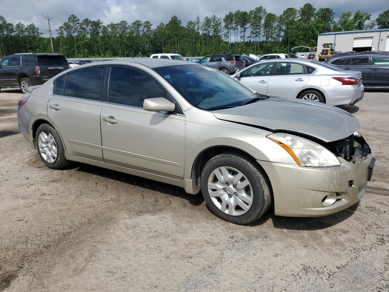 2010 NISSAN ALTIMA