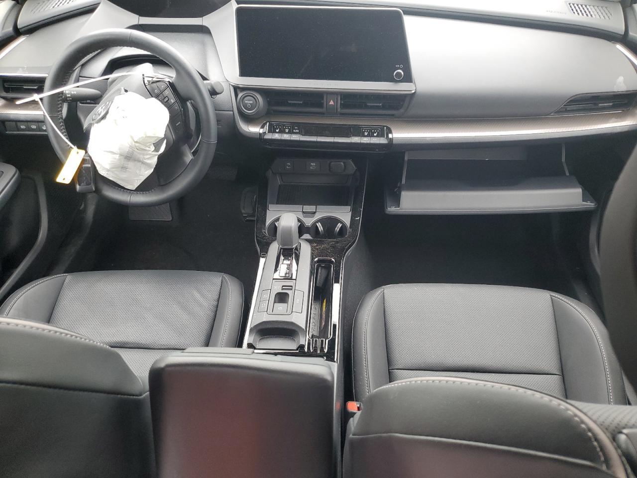2024 TOYOTA PRIUS