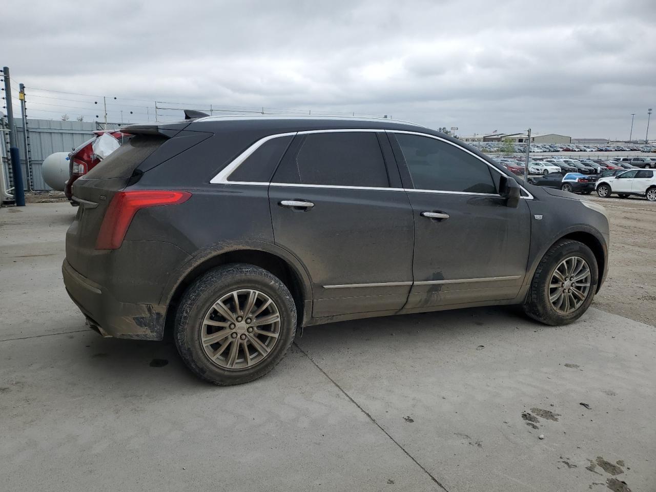 2017 CADILLAC XT5
