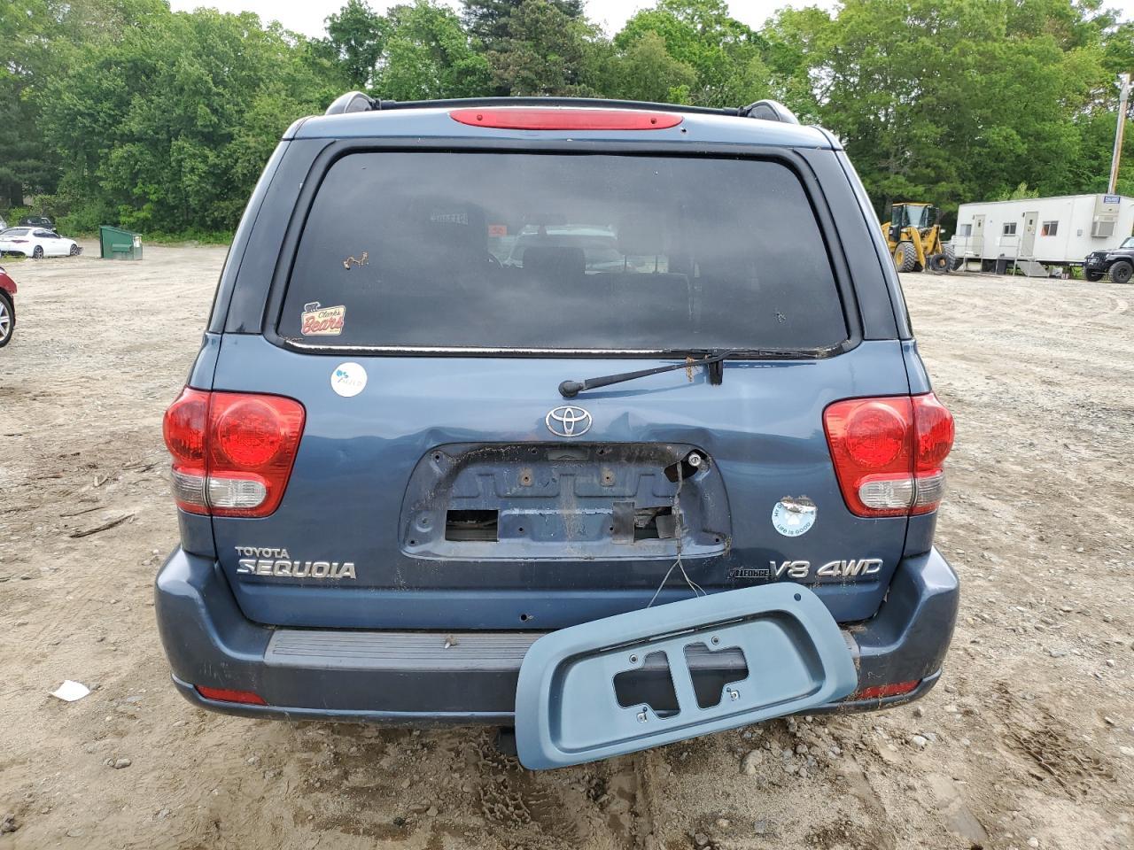 2005 TOYOTA Sequoia