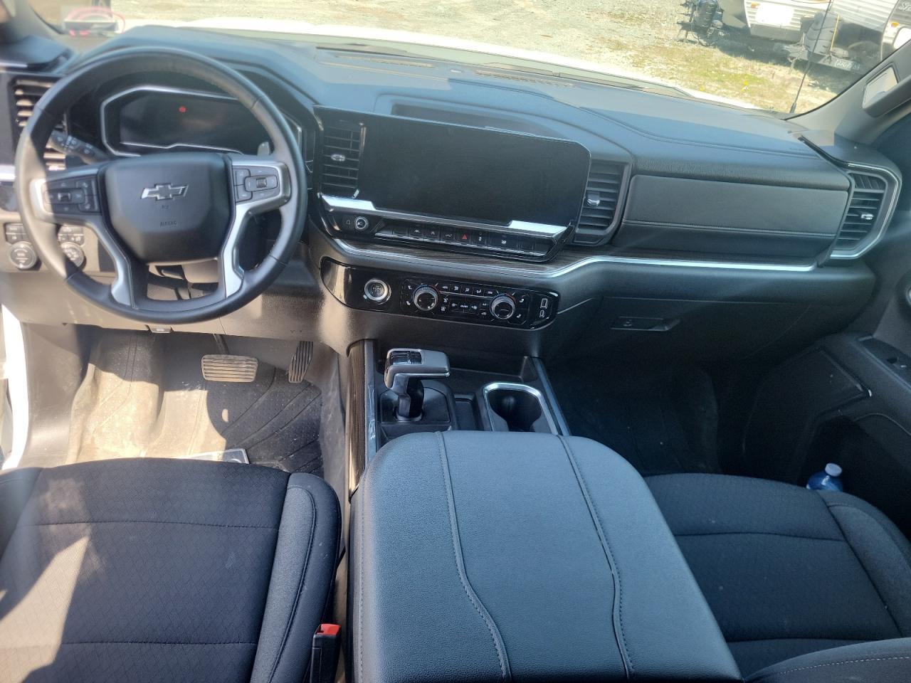 2023 CHEVROLET Silverado