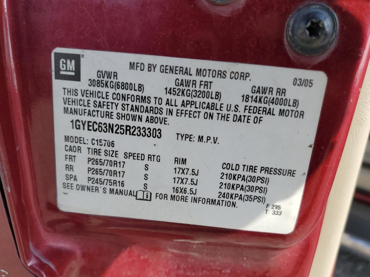 2005 CADILLAC ESCALADE