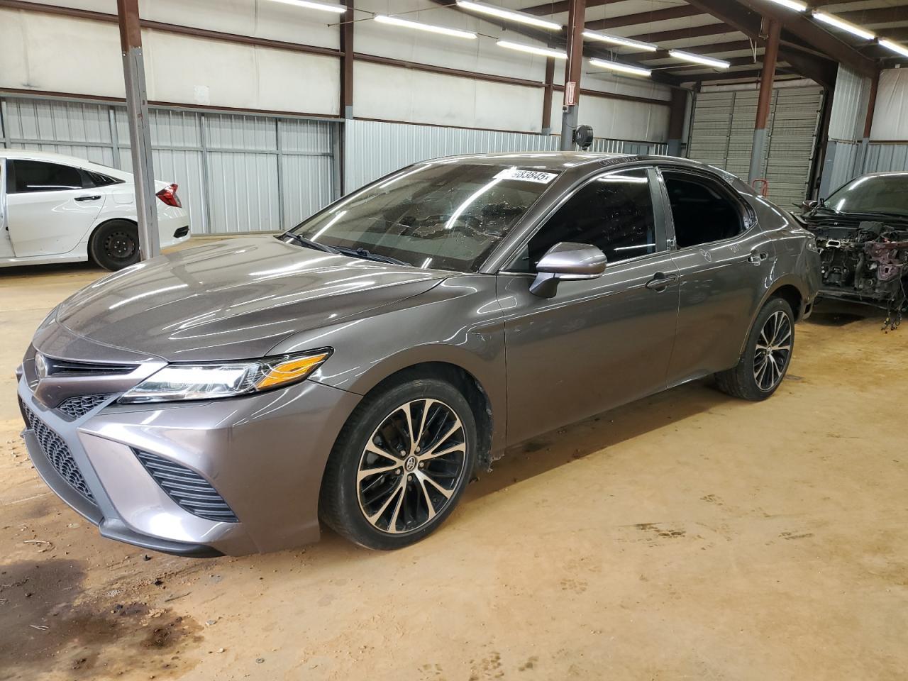 2018 TOYOTA CAMRY
