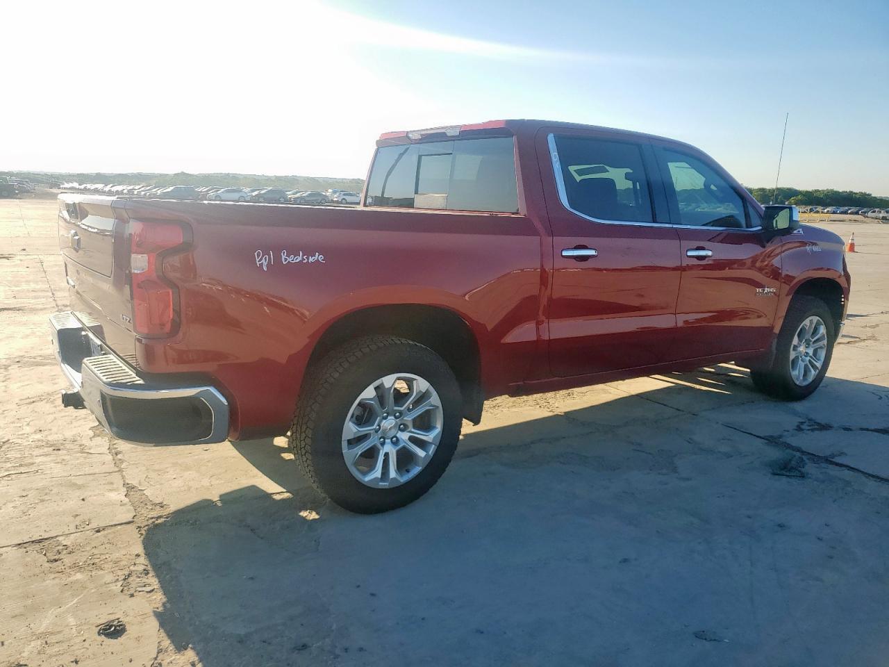 2025 CHEVROLET Silverado
