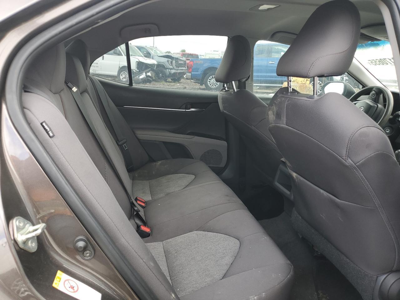 2019 TOYOTA CAMRY