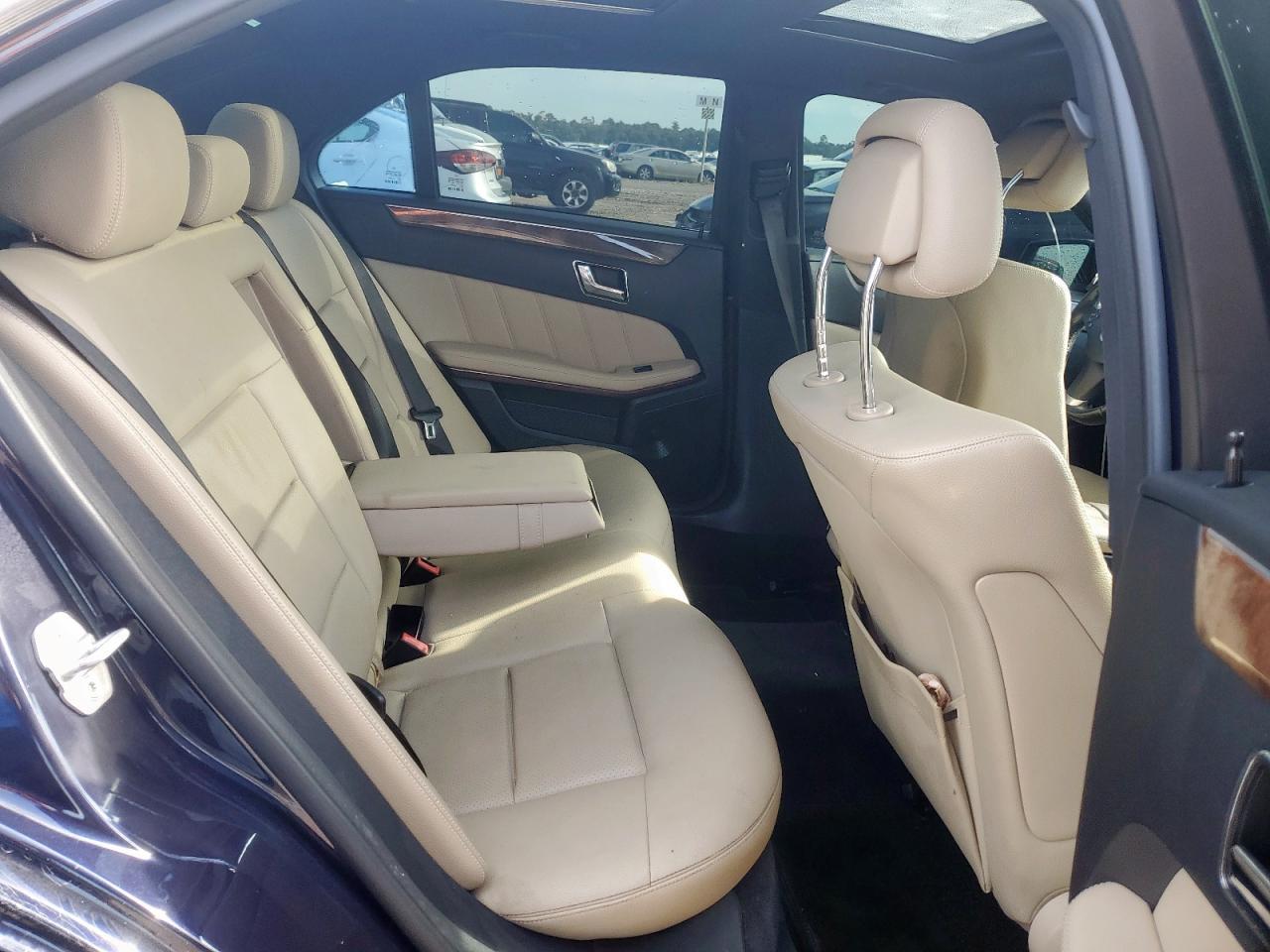 2011 MERCEDES-BENZ E-Class