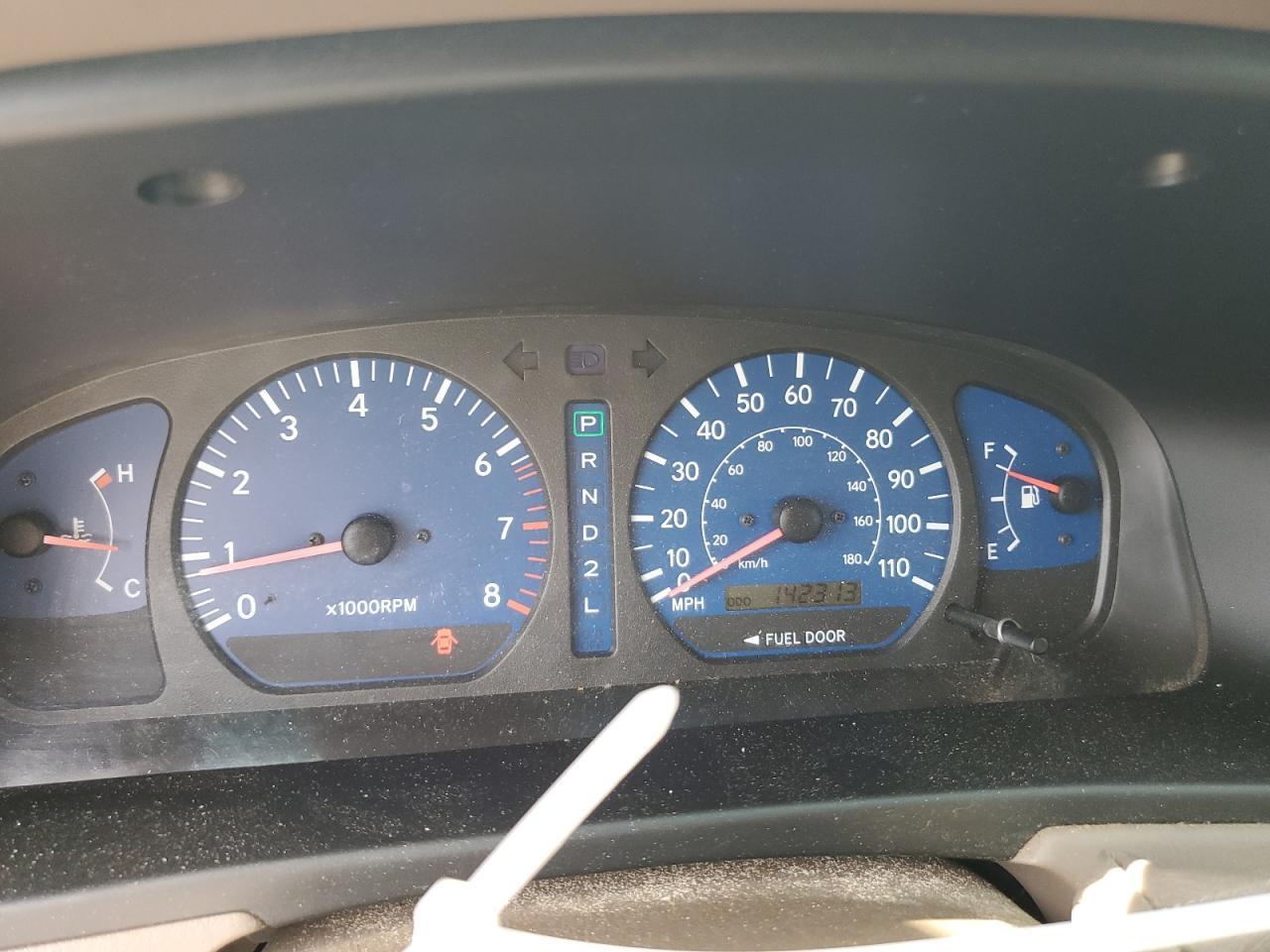 2001 TOYOTA SIENNA
