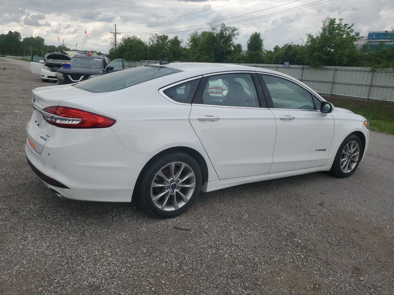 2017 FORD FUSION