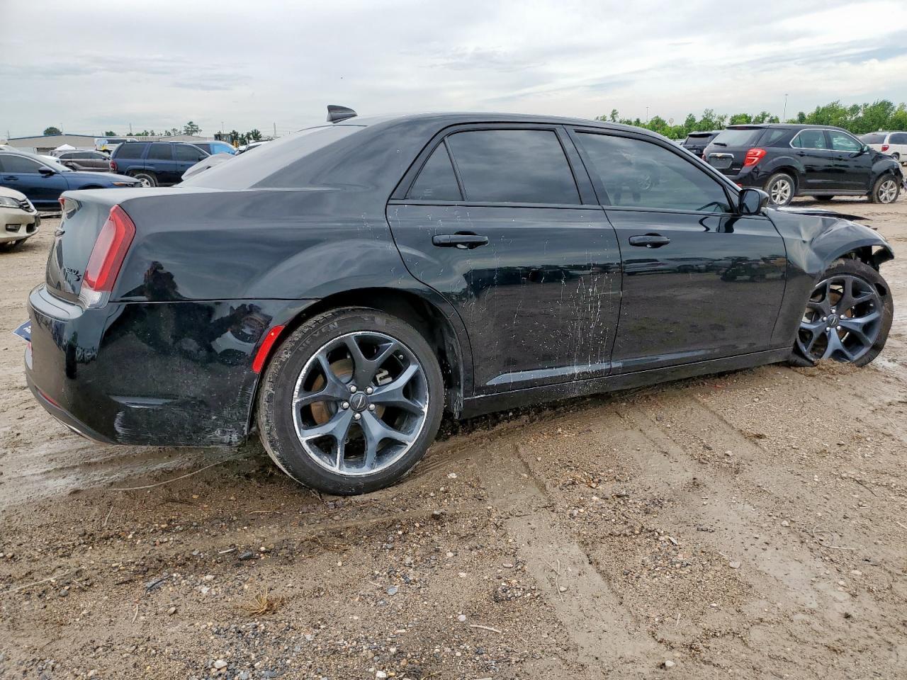2022 CHRYSLER 300