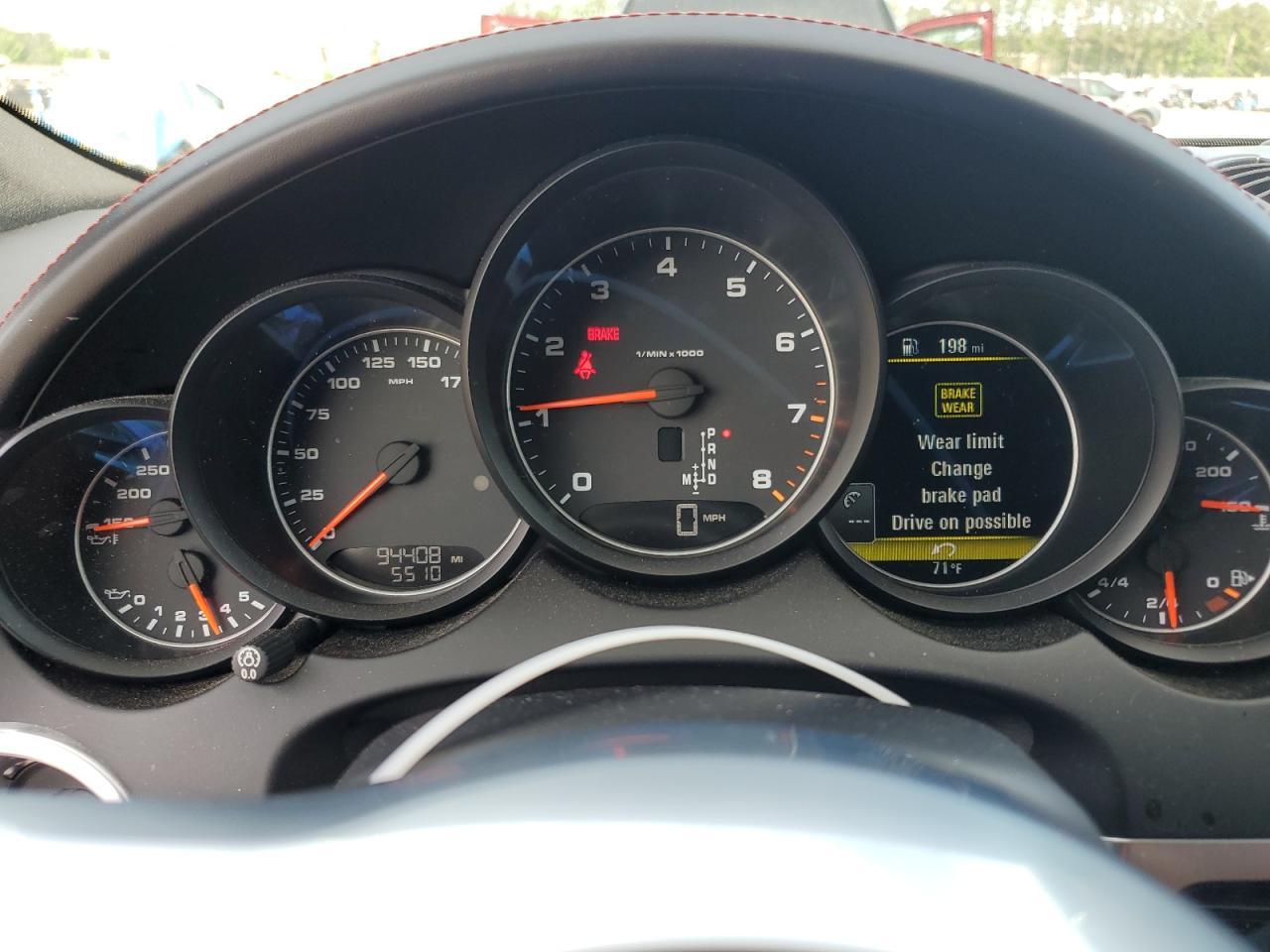 2017 PORSCHE CAYENNE
