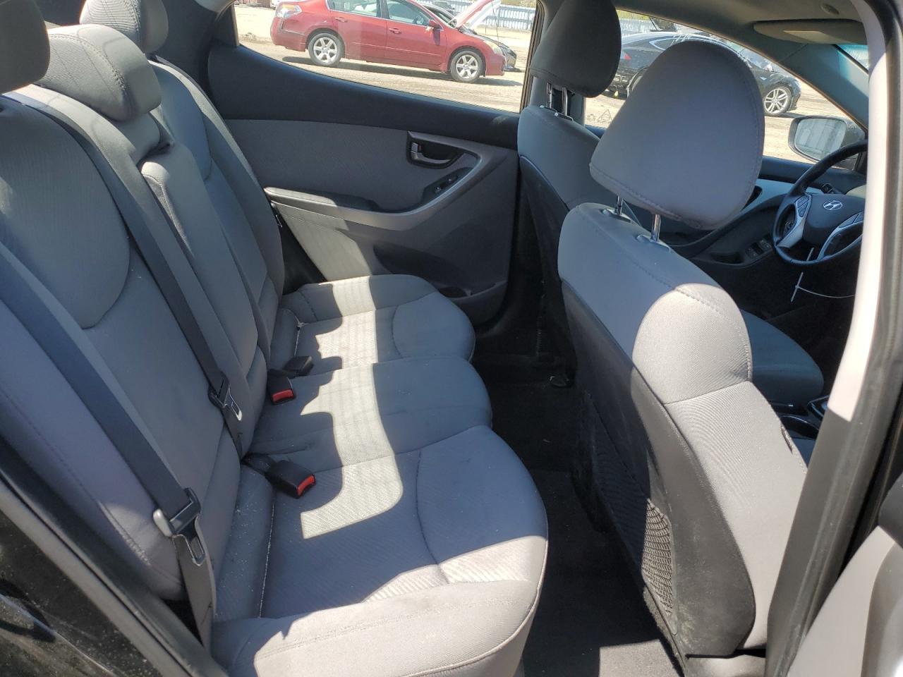2012 HYUNDAI ELANTRA